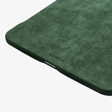 Alcantara iPad Cover - For iPad Air 2026  (13 inch) - Midnight Green